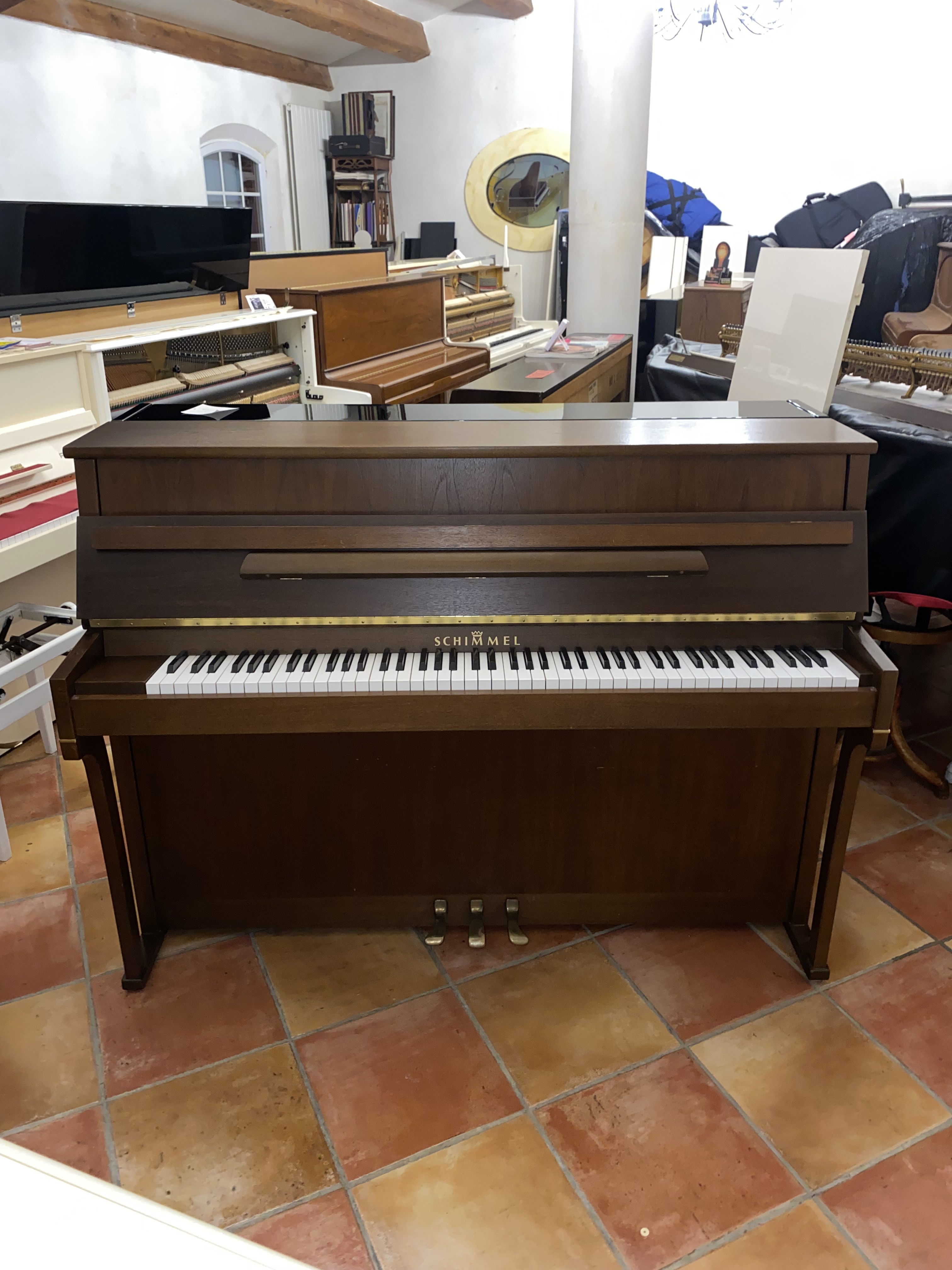 Schimmel 106 NK bois : 3890 € - Ventalon Piano Catalogue